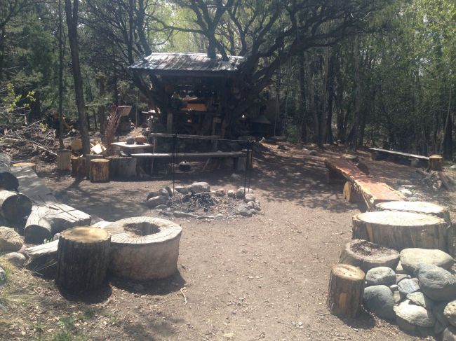 Earth Knack, Crestone